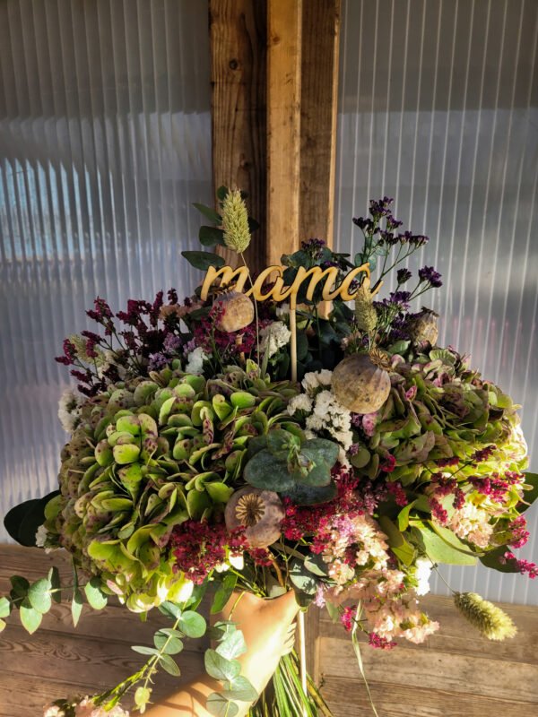 "Ramo Atenea" de Hortensias y papaver