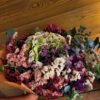 "Ramo Laura" con una hortensia y follaje